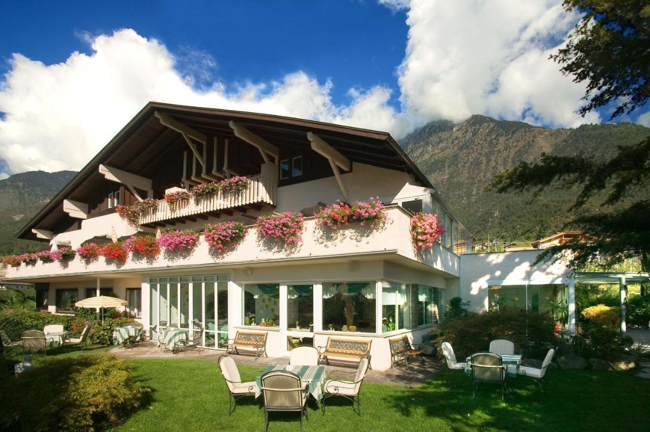 Palmengarten Hotel Gstoer Lagundo Dış mekan fotoğraf